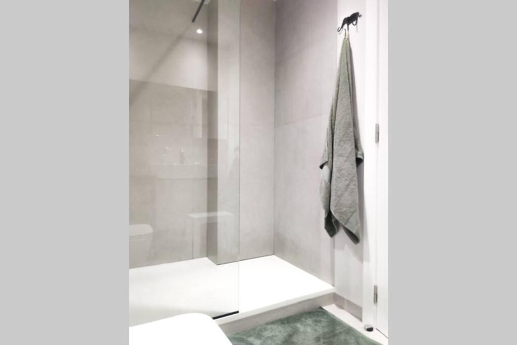 Apartamento Recien Reformado En Primera Linea Con Vistas A La Playa De La Almadraba Benicassim Luaran gambar